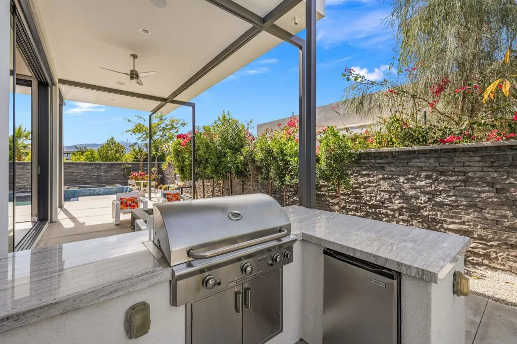 29 Topaz Court, Rancho Mirage, California 92270 home-pic-45