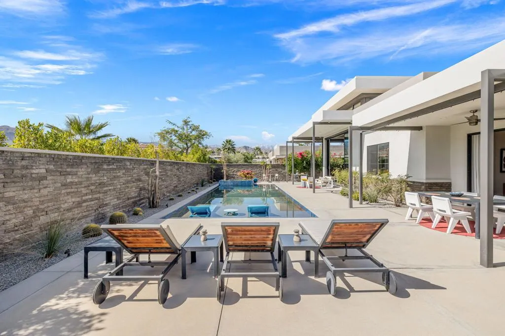29 Topaz Court, Rancho Mirage, California 92270 home-pic-49