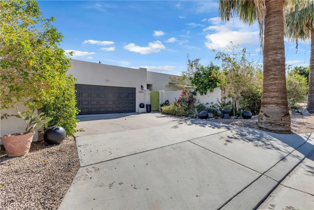 52952 Avenida Obregon, La Quinta, California 92253 home-pic-2