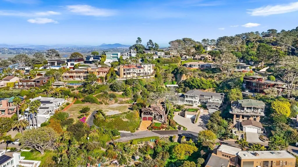 2061 Seaview Ave., Del Mar, California 92014 home-pic-50