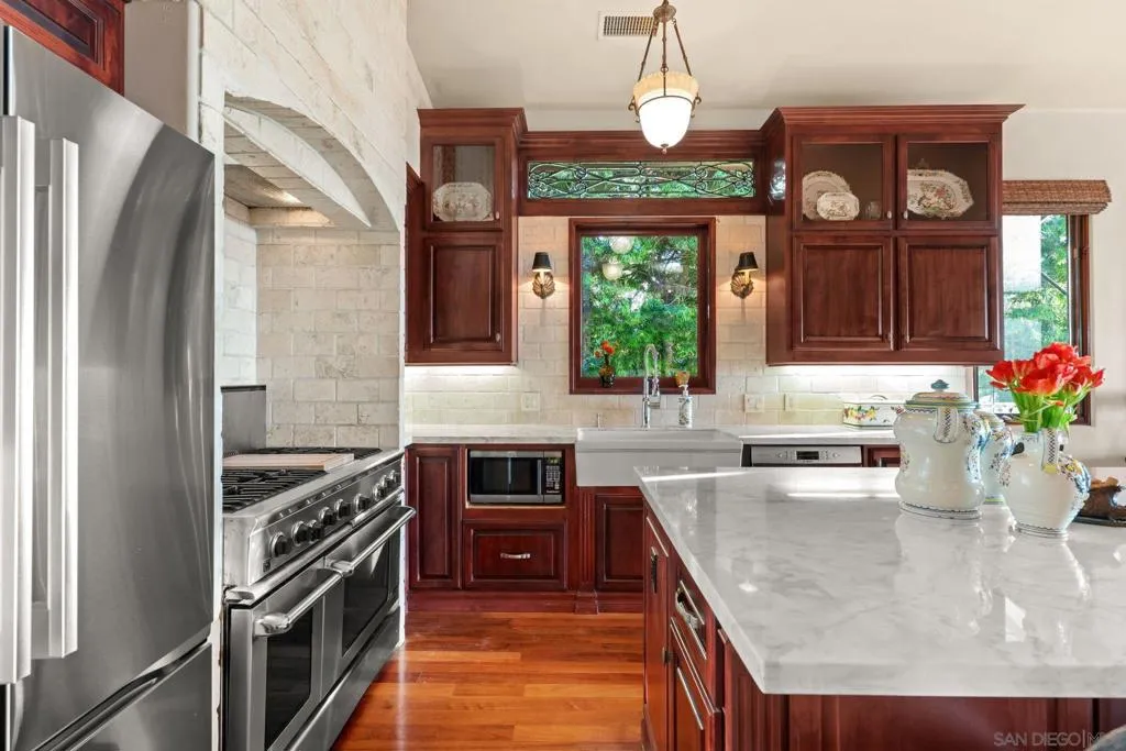 2061 Seaview Ave., Del Mar, California 92014 home-pic-14