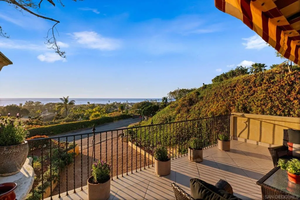 2061 Seaview Ave., Del Mar, California 92014 home-pic-27