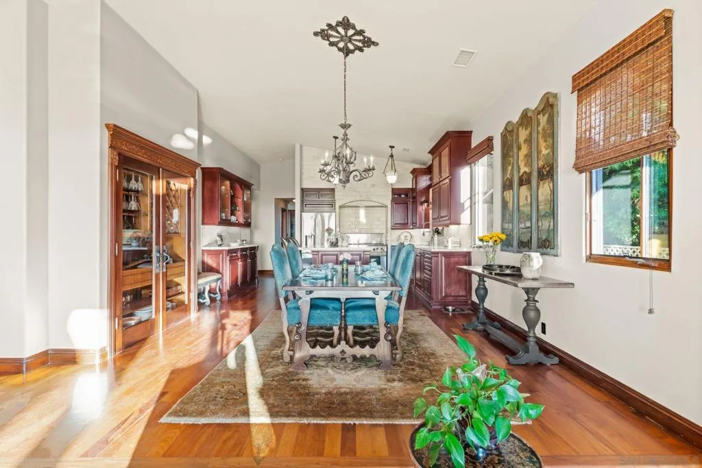 2061 Seaview Ave., Del Mar, California 92014 home-pic-7