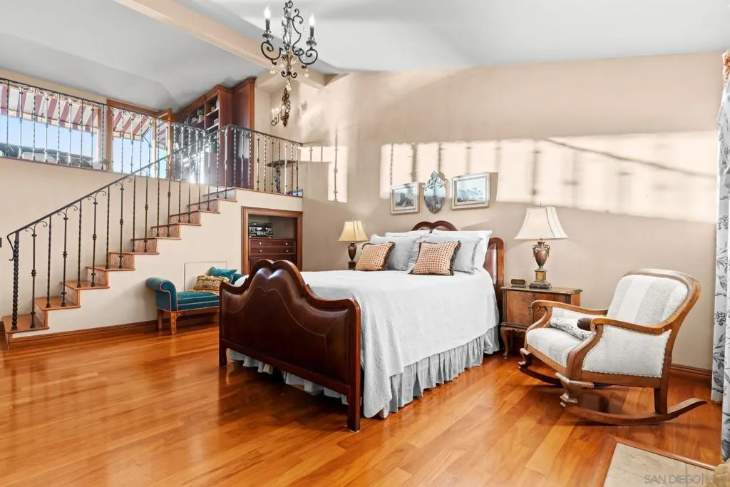 2061 Seaview Ave., Del Mar, California 92014 home-pic-22