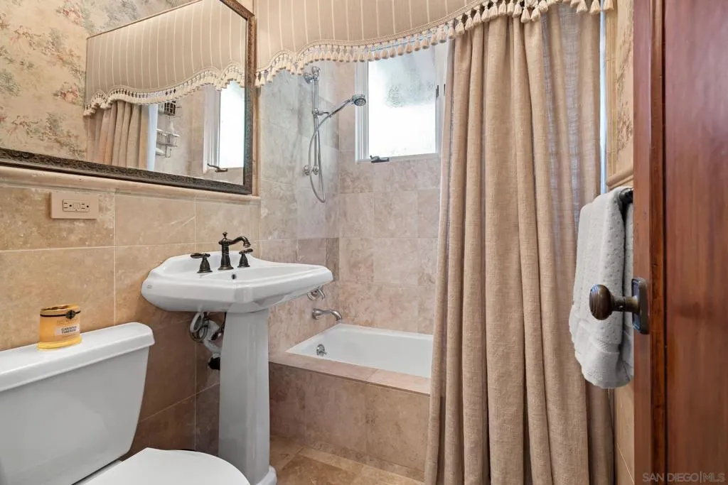 2061 Seaview Ave., Del Mar, California 92014 home-pic-33