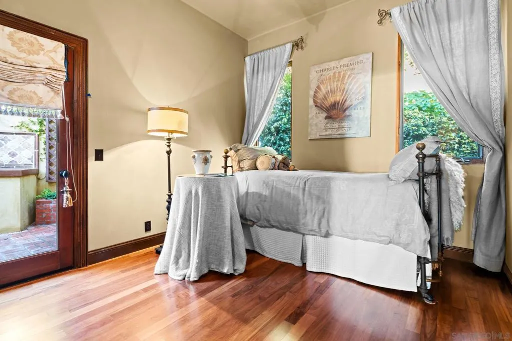 2061 Seaview Ave., Del Mar, California 92014 home-pic-35