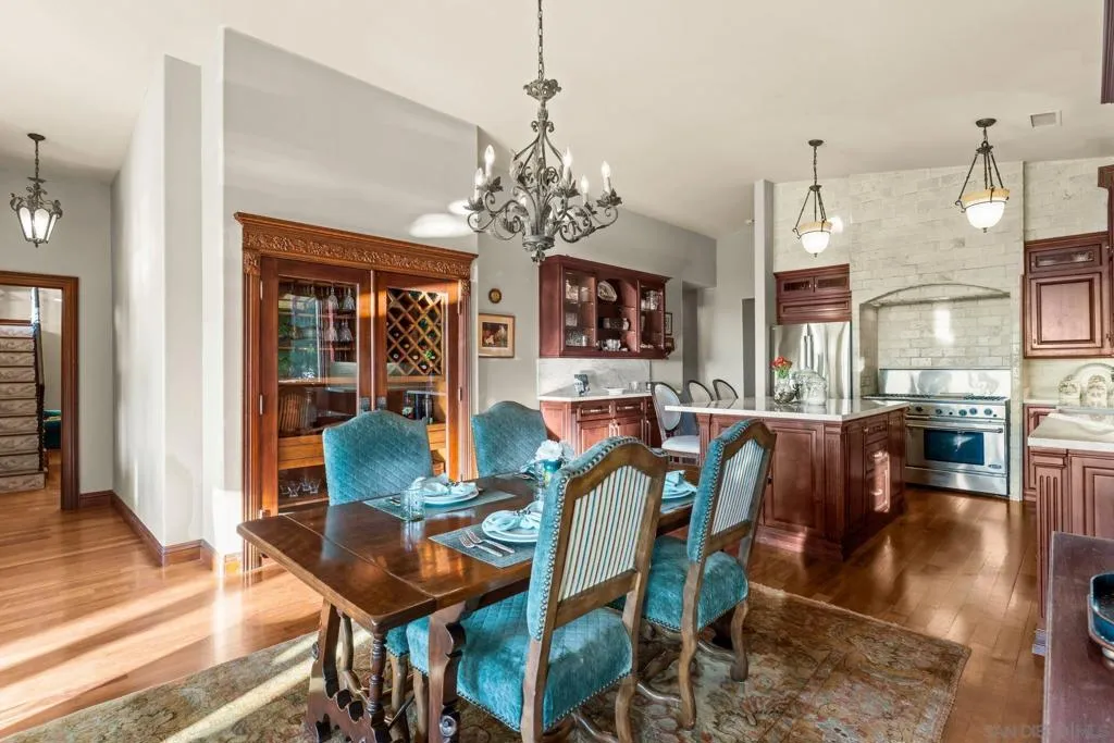 2061 Seaview Ave., Del Mar, California 92014 home-pic-8