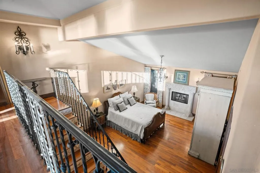 2061 Seaview Ave., Del Mar, California 92014 home-pic-26