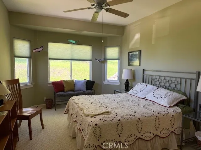 Guest bedroom