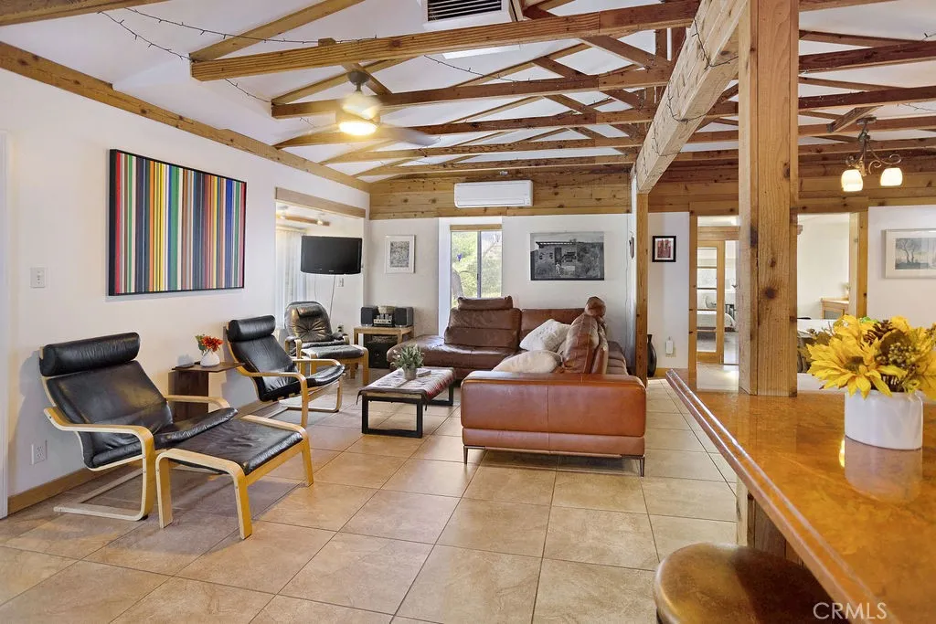8173 Fleur Drive, Joshua Tree, California 92252 home-pic-6