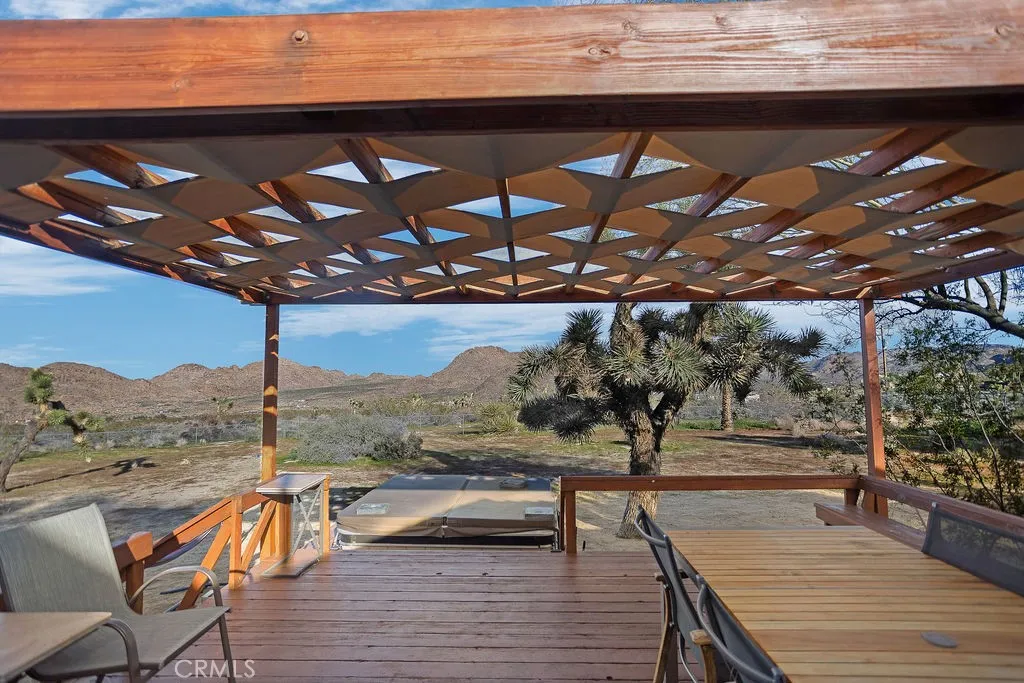 8173 Fleur Drive, Joshua Tree, California 92252 home-pic-36