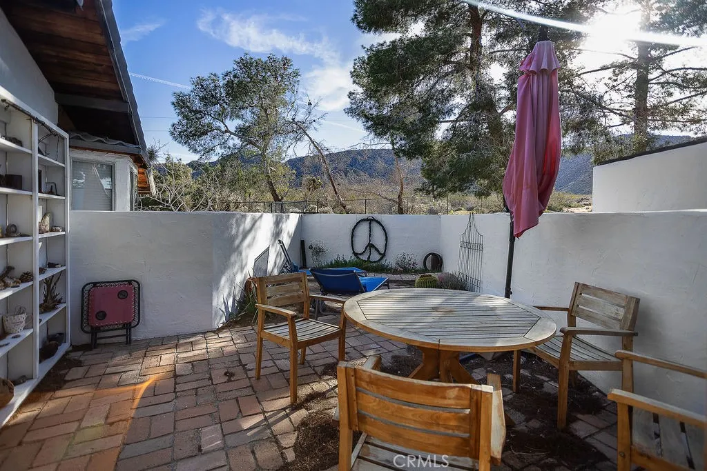 8173 Fleur Drive, Joshua Tree, California 92252 home-pic-33
