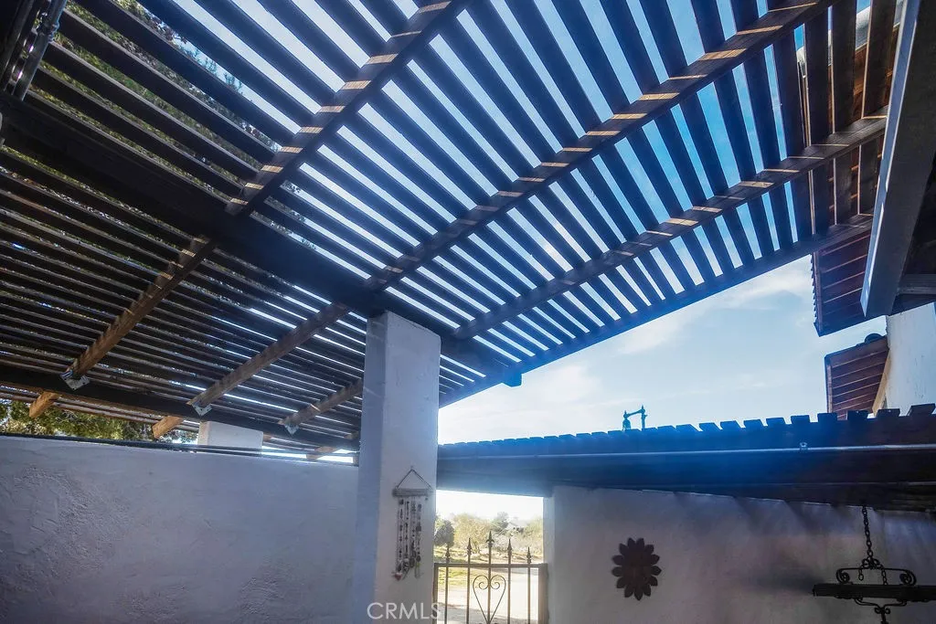 8173 Fleur Drive, Joshua Tree, California 92252 home-pic-29