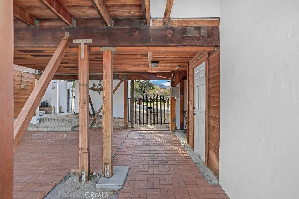 8173 Fleur Drive, Joshua Tree, California 92252 home-pic-35