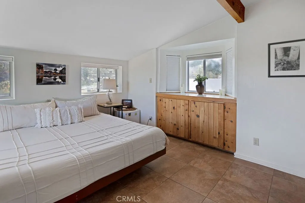 8173 Fleur Drive, Joshua Tree, California 92252 home-pic-12