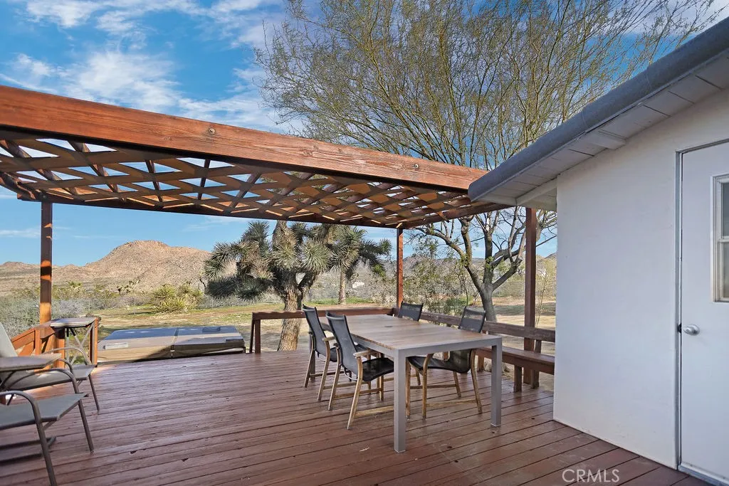 8173 Fleur Drive, Joshua Tree, California 92252 home-pic-32