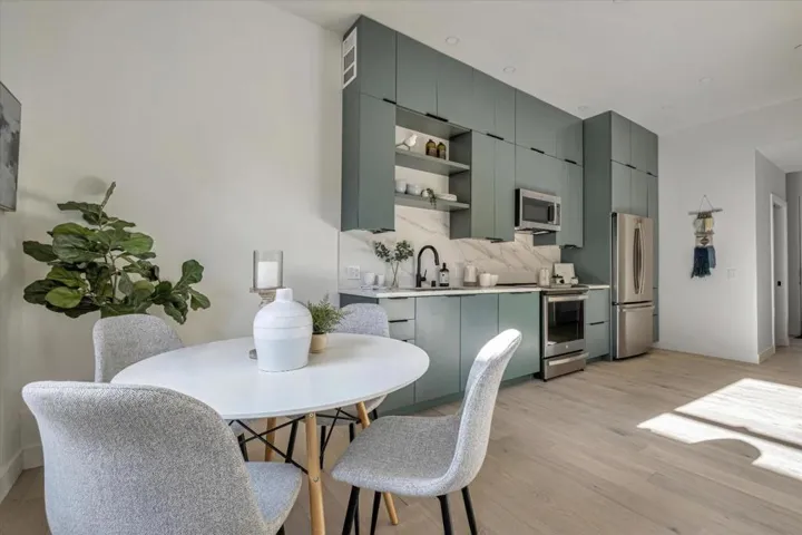 109 Darlington Lane, Soquel, California 95073