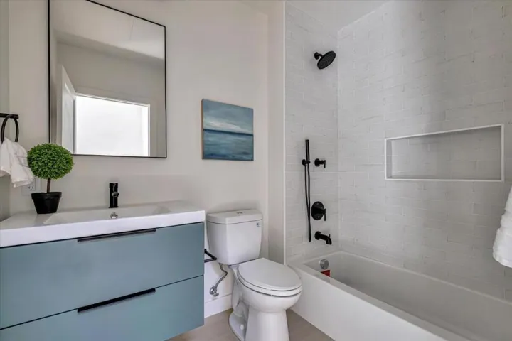 109 Darlington Lane, Soquel, California 95073