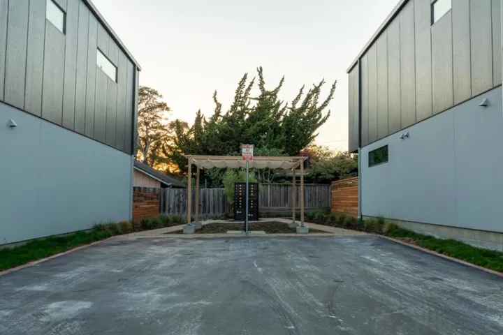 109 Darlington Lane, Soquel, California 95073