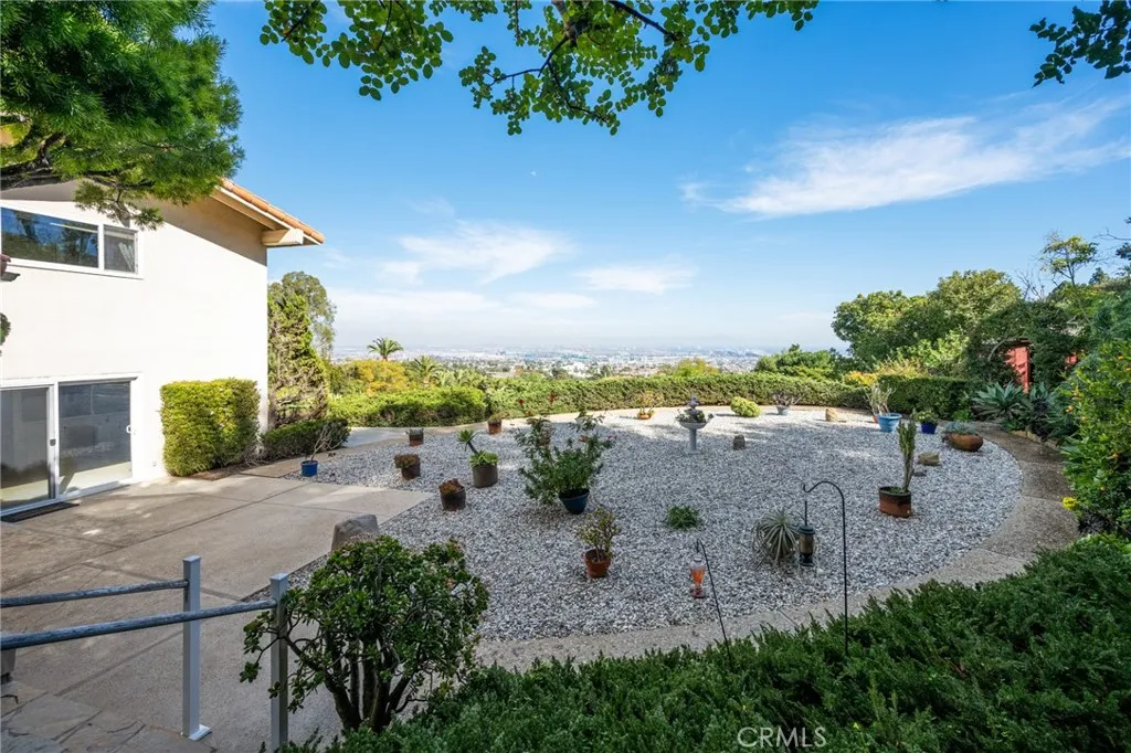 2222 Rue Le Charlene, Rancho Palos Verdes, California 90275 home-pic-35