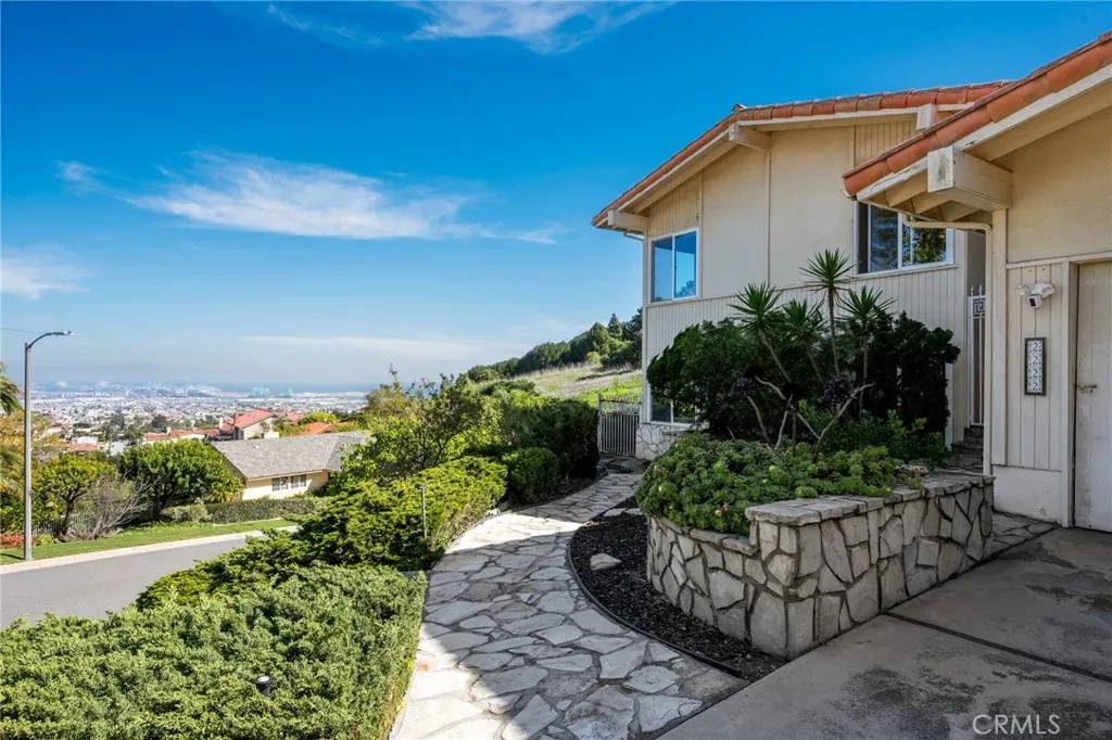 2222 Rue Le Charlene, Rancho Palos Verdes, California 90275 home-pic-6