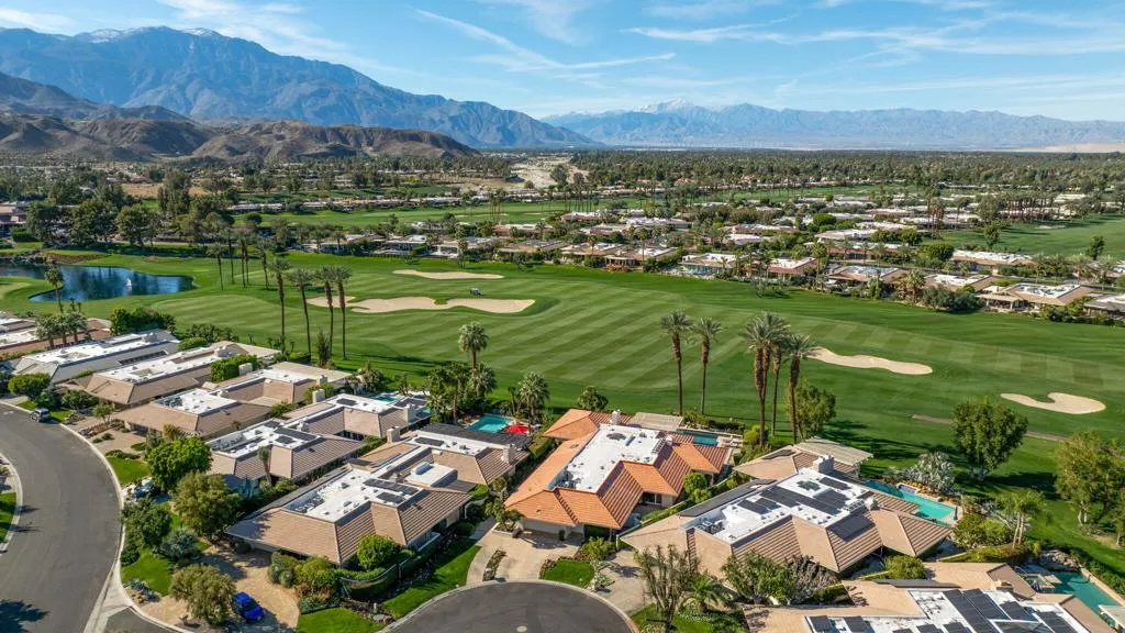 4 Kingsway Court, Rancho Mirage, California 92270 home-pic-70