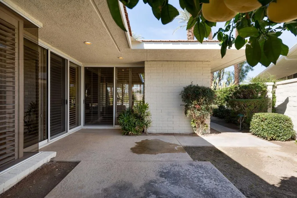 4 Kingsway Court, Rancho Mirage, California 92270 home-pic-55