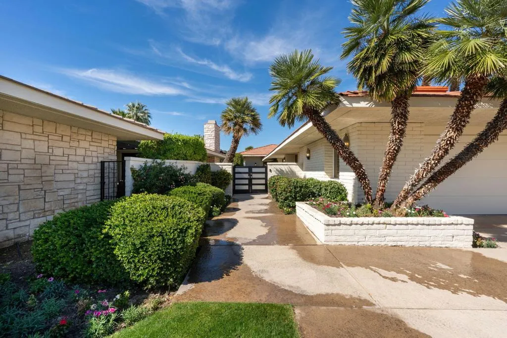 4 Kingsway Court, Rancho Mirage, California 92270 home-pic-2