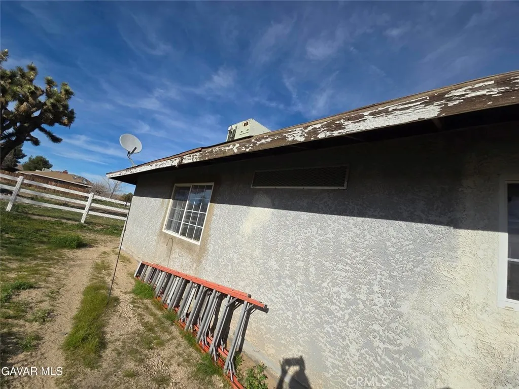 38997 164th E, Palmdale, California 93591 home-pic-7