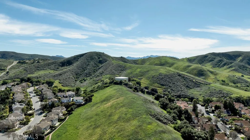 638 High Plains, Simi Valley, California 93065 home-pic-36