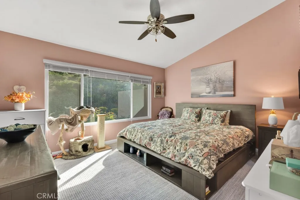 638 High Plains, Simi Valley, California 93065 home-pic-19