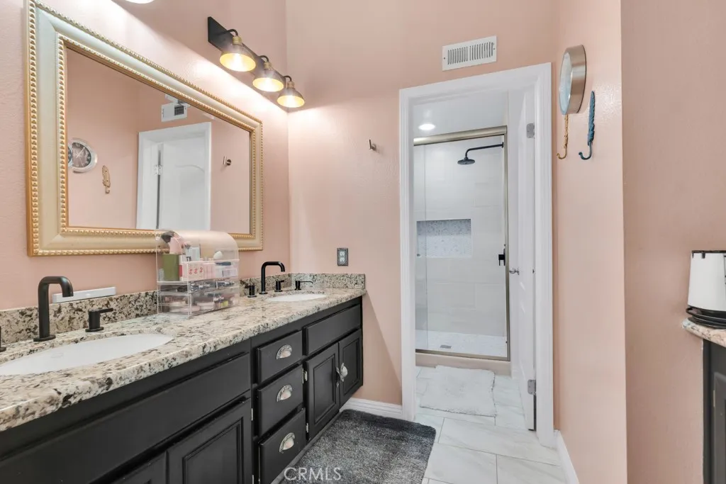 638 High Plains, Simi Valley, California 93065 home-pic-22