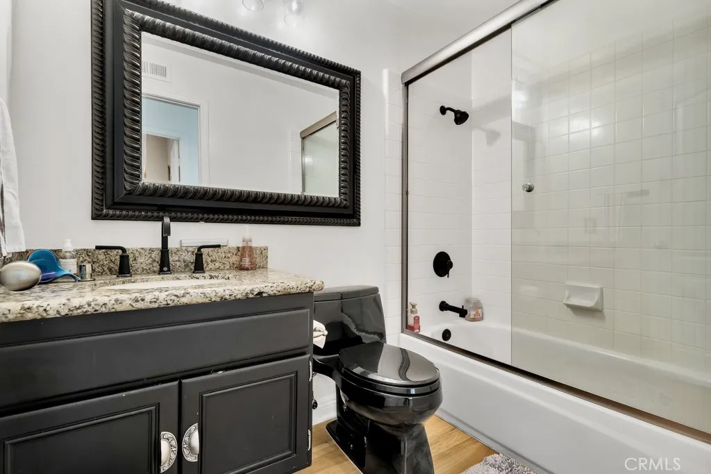 638 High Plains, Simi Valley, California 93065 home-pic-25