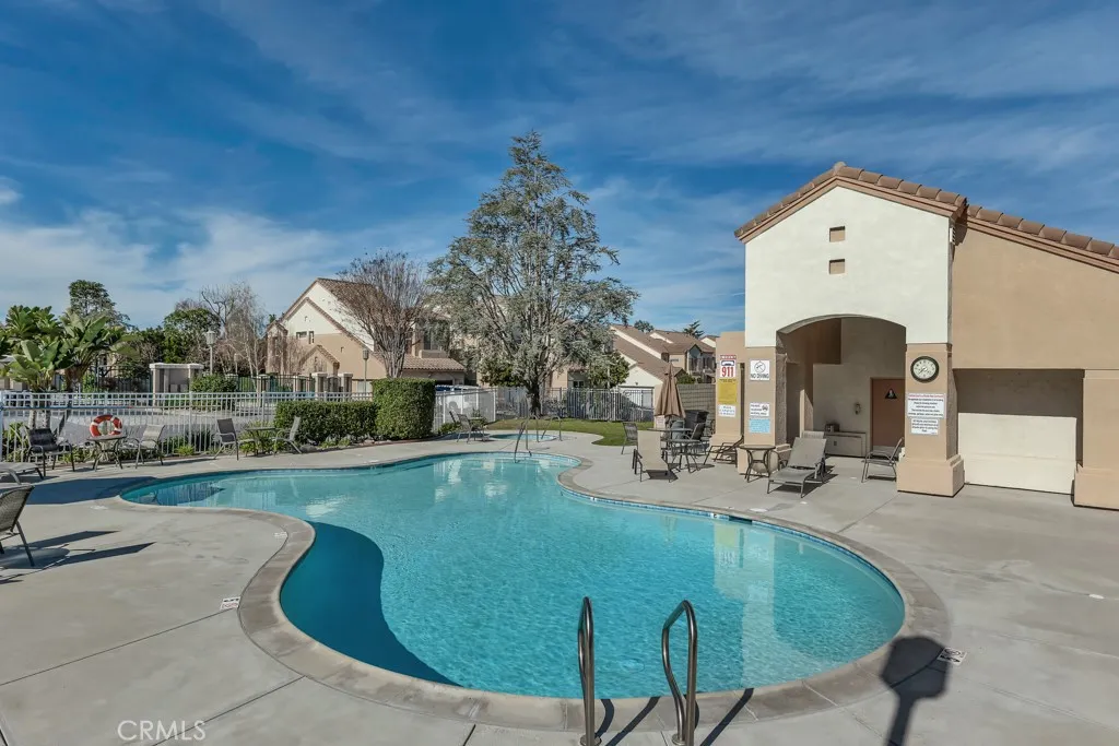 638 High Plains, Simi Valley, California 93065 home-pic-31