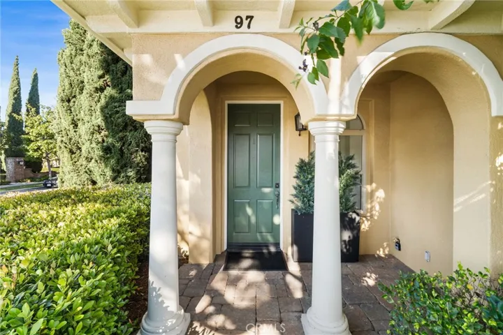 97 Rinaldi, Irvine, California 92620