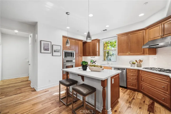 97 Rinaldi, Irvine, California 92620