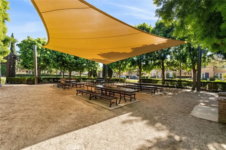 HOA maintained amenities