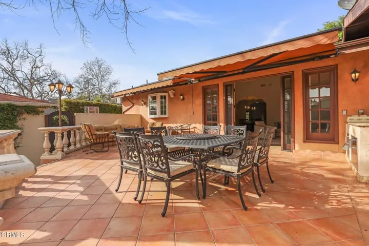 51-web-or-mls-12244 Tiara St_MEDIA360VR-