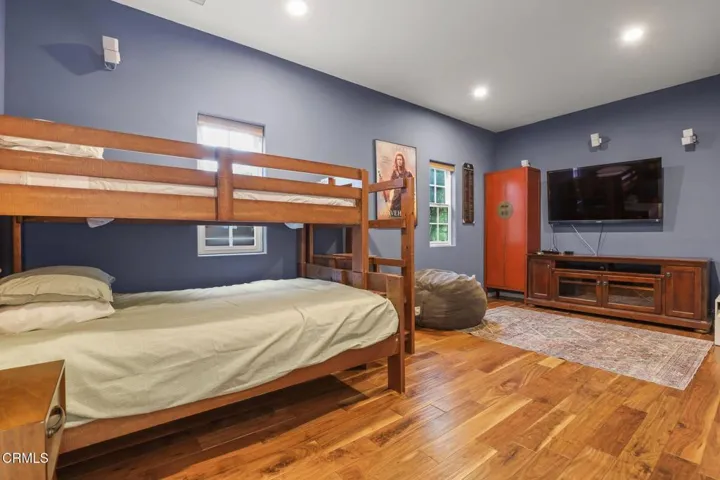 39-web-or-mls-12244 Tiara St_MEDIA360VR-
