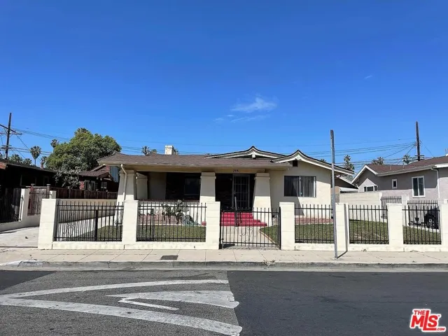 755 N Kenmore Avenue, Los Angeles, California 90029