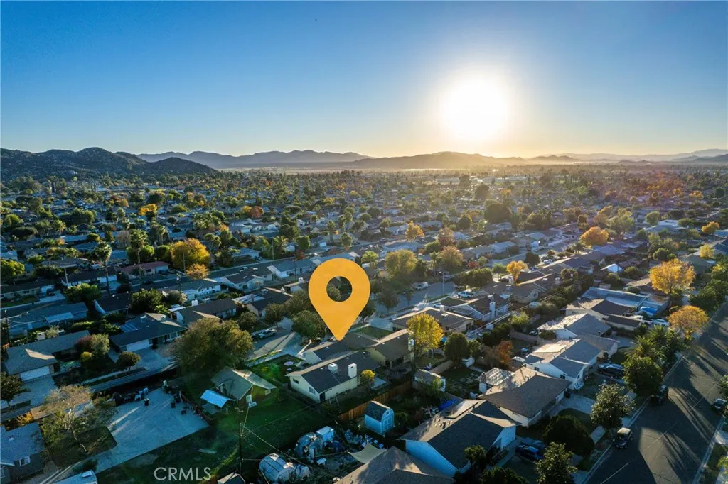 1226 Lucerne, Hemet, California 92543 home-pic-28