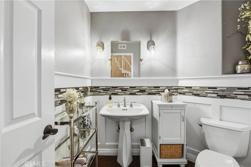 22315 Circle J Ranch, Saugus, California 91350 home-pic-17