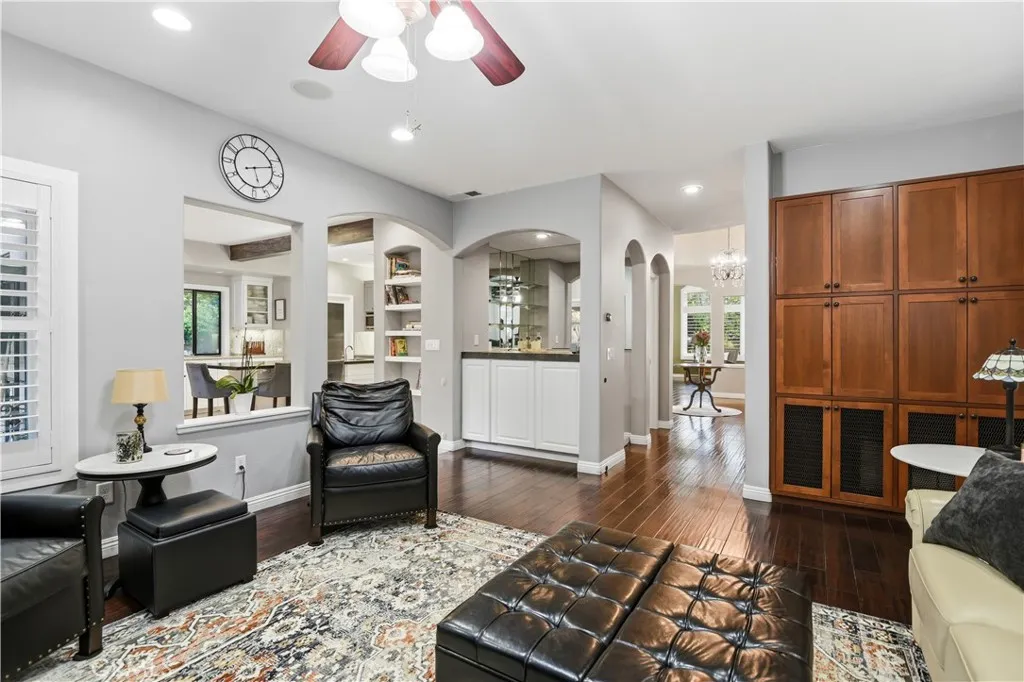 22315 Circle J Ranch, Saugus, California 91350 home-pic-16