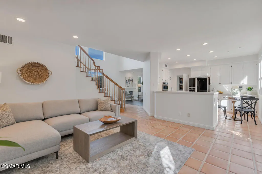 3842 Timberridge Road, Moorpark, California 93021 home-pic-22
