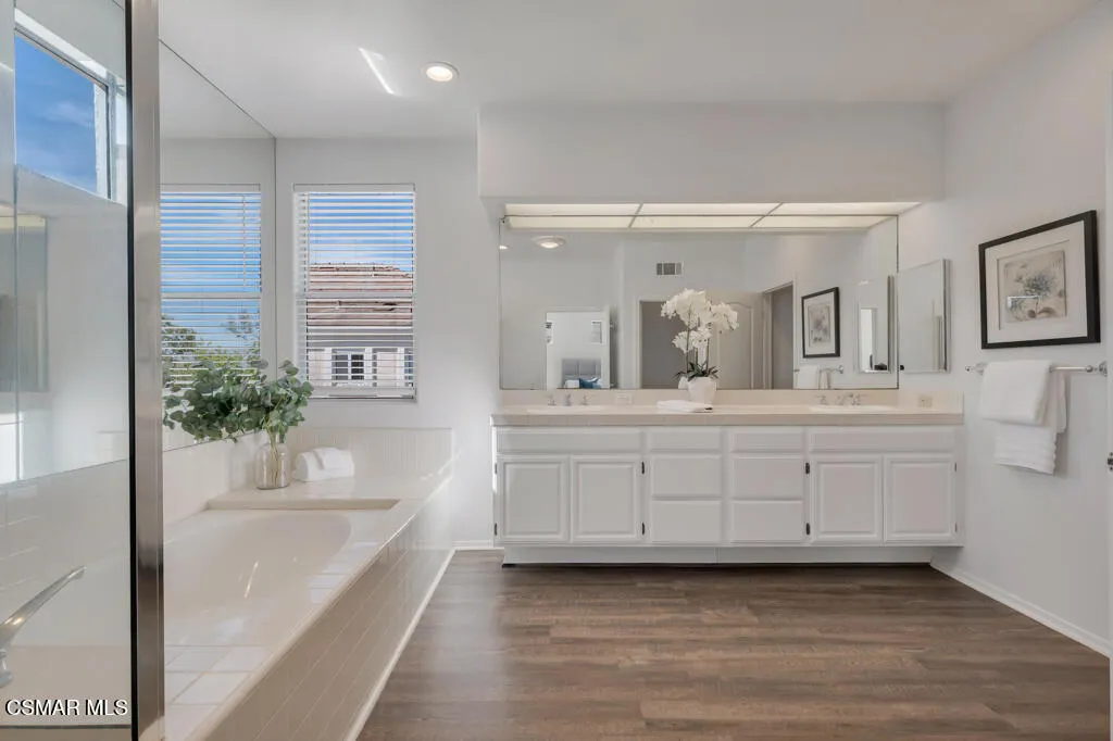 3842 Timberridge Road, Moorpark, California 93021 home-pic-31