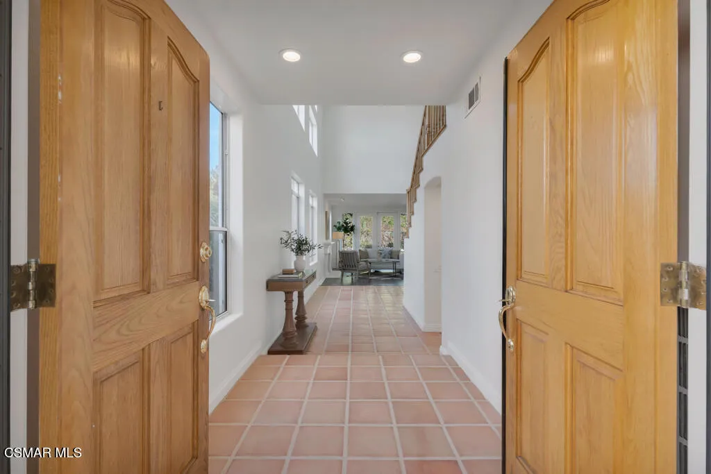 3842 Timberridge Road, Moorpark, California 93021 home-pic-9