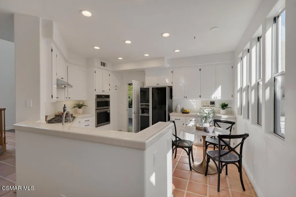 3842 Timberridge Road, Moorpark, California 93021 home-pic-21