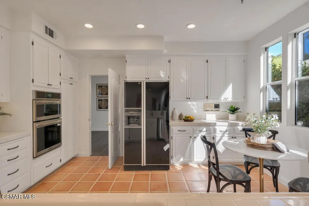 3842 Timberridge Road, Moorpark, California 93021 home-pic-17