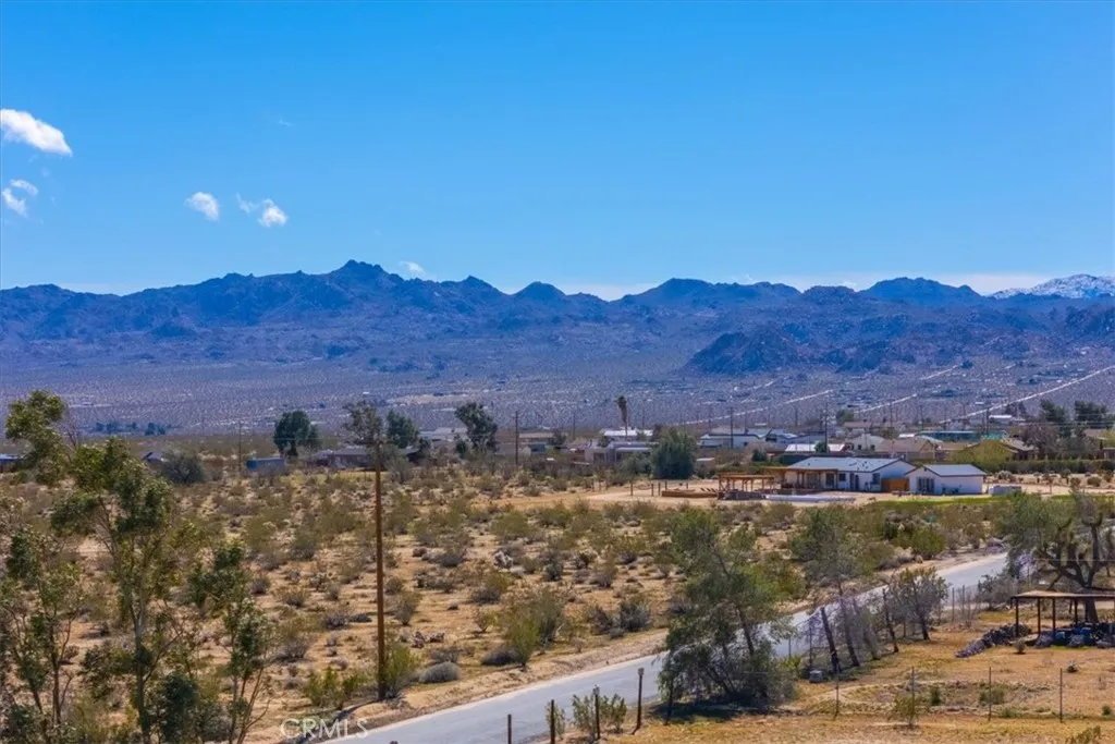 4914 Flamingo, Joshua Tree, California 92252 home-pic-51