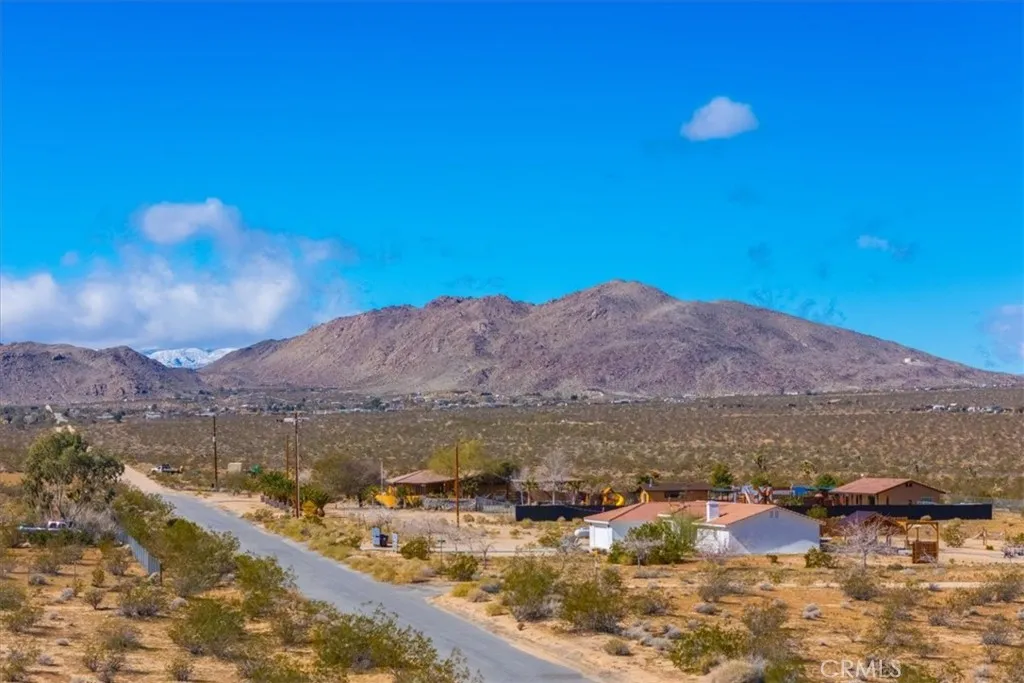 4914 Flamingo, Joshua Tree, California 92252 home-pic-53